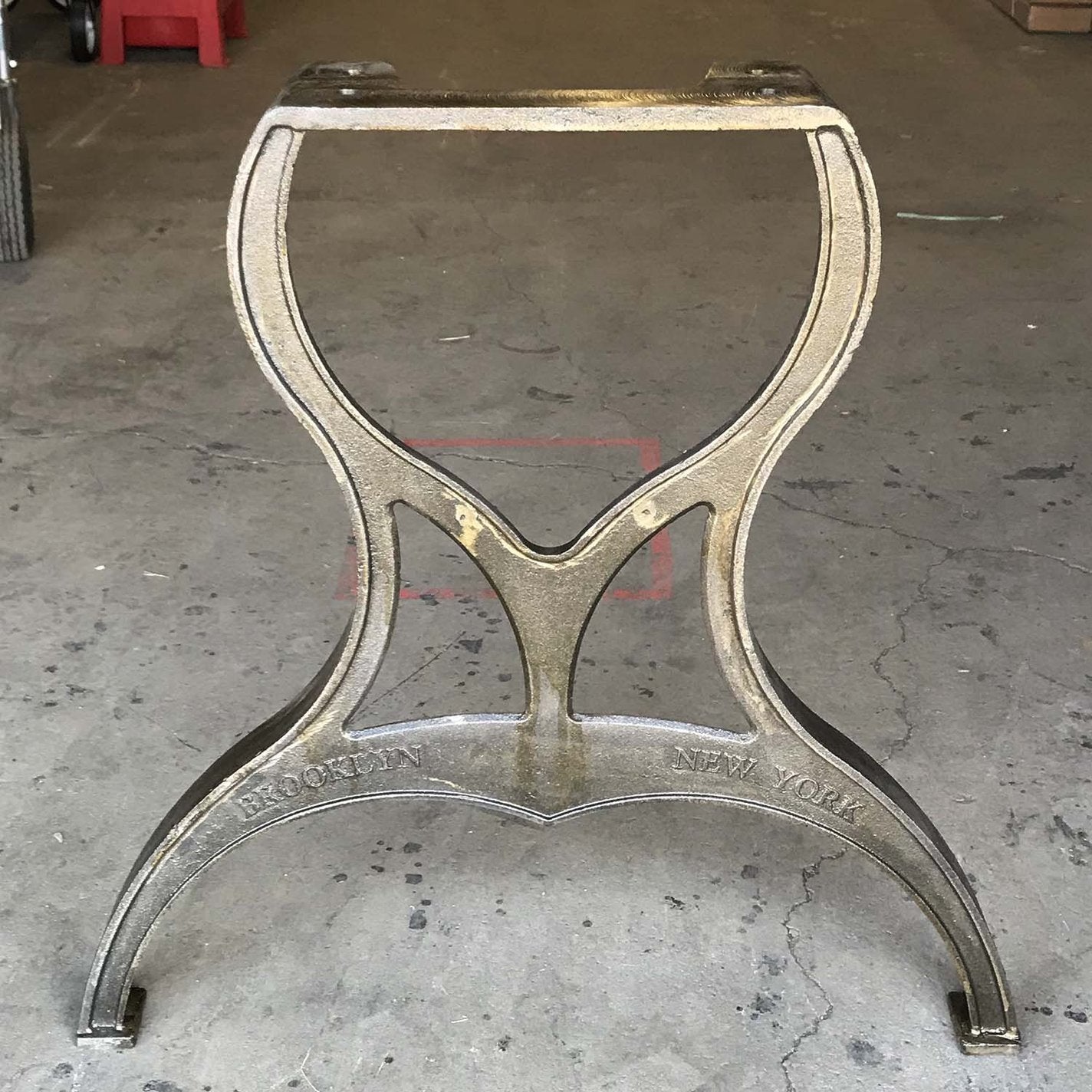 YW-CL-003 Cast Iron Dining Table Legs