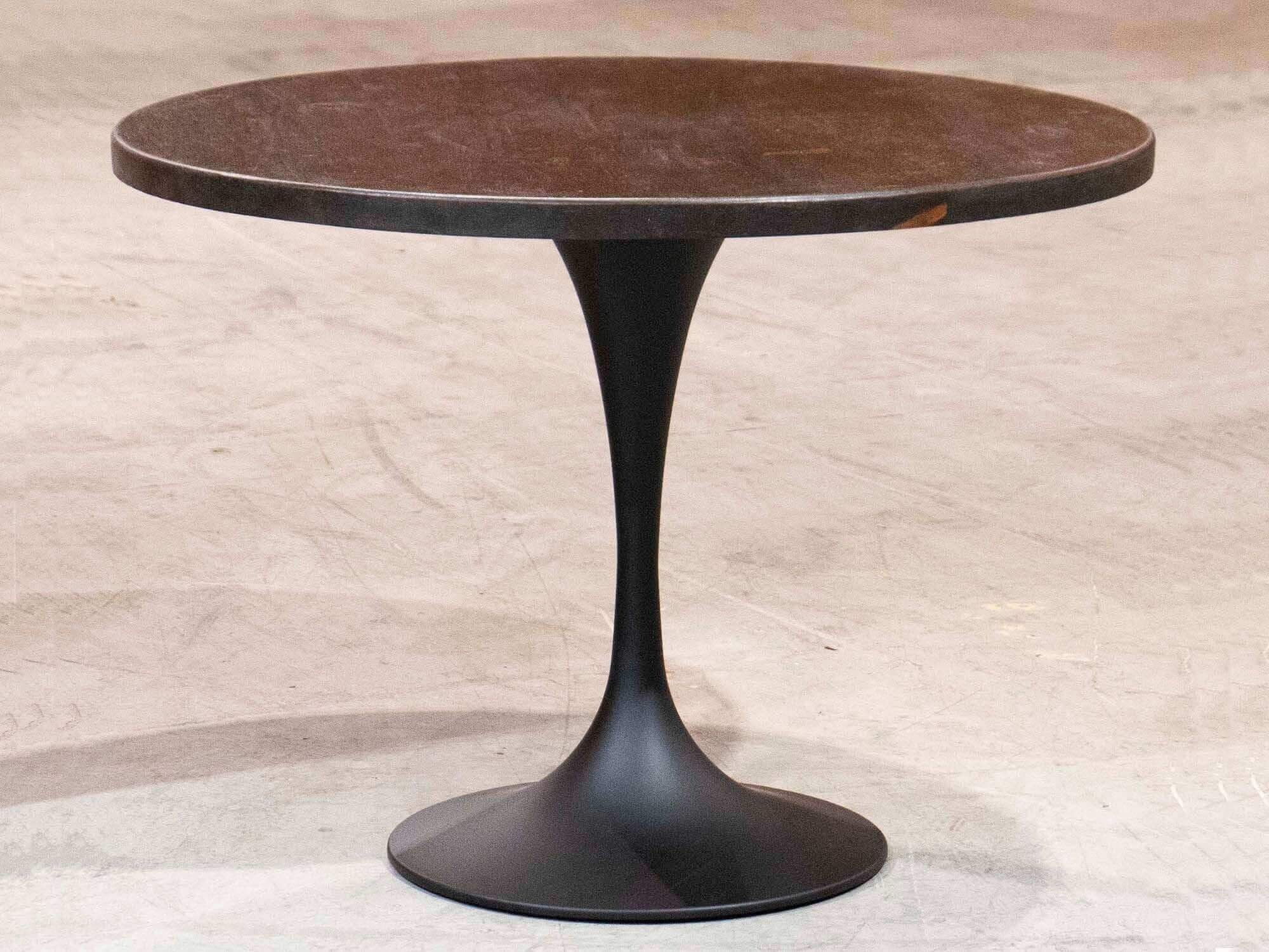 LK2028 - Tulip-Shaped Bistro Table Base